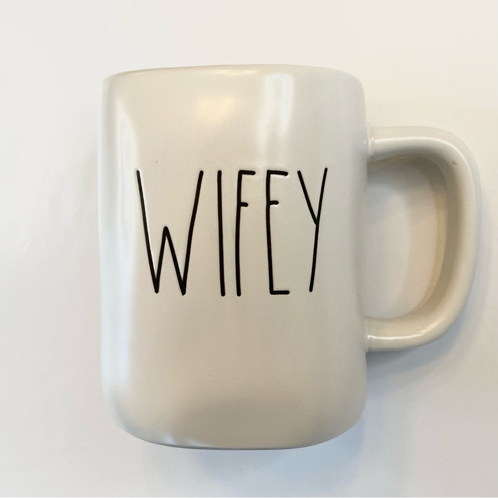 Rae Dunn NWOT Wifey Large Ceramic Stoneware Mug - Picture 2 of 6
